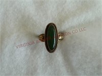 Vintage Ring w Green Oval Inset ~ Marked Sterling