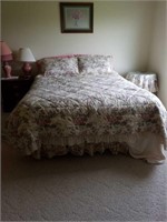 BED/END TABLE/PILLOW TOP MATTRESS/PICTURE & BEDDIG