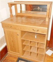 Cabinet with mirrored back