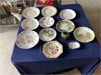 12 ASSORTED COLLECTOR PLATES