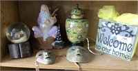 GROUP OF ASSORTED DÉCOR ITEMS- SNOW GLOBE, WIZARD,
