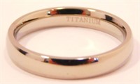 New Titanium Band Ring (Size 9.5) 4mm Width. New