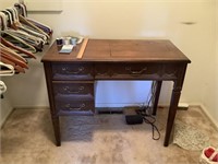 Singer sewing machine and table, with pedal, box