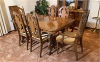 Dining table, 6 chairs, 3 leaves