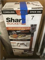 SHARK ROCKET PRO (NO CHARGER)