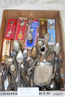 FLAT  BOX OF ASSORTED VTG SPOONS