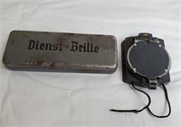 Dienst-Brille Tin Box & Compass