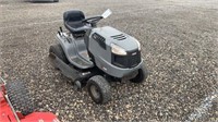 Craftsman LT2000 Riding Mower 42in Deck