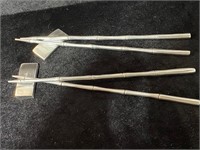 2 SETS OF STAINLESS CHOPSTICKS WITH RESTS