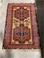 Hand-Tied Rug Geometric Pattern 34" by 52"