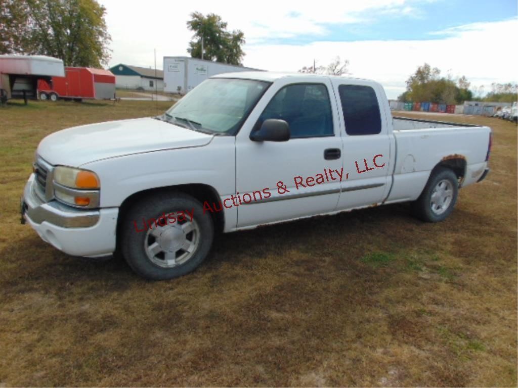 Trucks, Trailers & 4-wheeler,  Shawnee, Kansas 5/4/2021 Noon