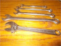 Poly Tray w/12" Adjustable Wrench, Wrenches,