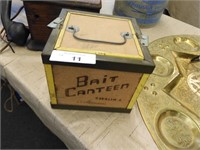 VINTAGE OBERLIN BAIT CANTEEN