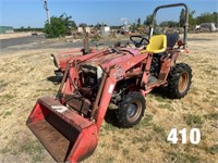 MF 1210 Tractor w/1242 Loader S/N C-11102