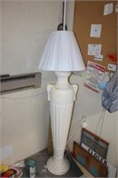 60 Inch Urn Style Floor Lamp