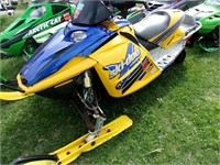 2004 SkiDoo 800 MXZ Snowmobile