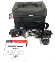 Nikon N2000 Camera 35mm SLR / Lens / Flash