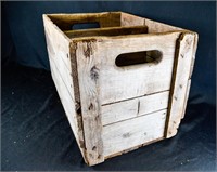 ANTIQUE WOOD CRATE