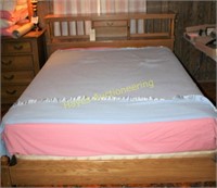 Full Bed Headboard, Footboard, Mattress, 4 Pillows