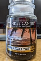 Black Coconut 22oz Yankee Candle