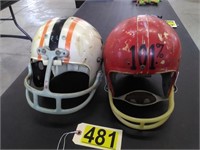 2 Helmets