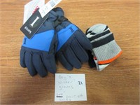 Boys Winter Gloves & 2 Pairs of Socks -New