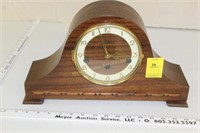 Welby Vintage Mantel Clock