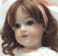 ANTIQUE DOLL A.M. GEORGE BORGFELD