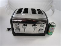 Toaster 4 tranches Black & Decker