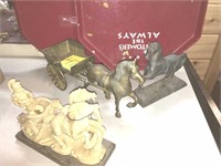 3 Horse Statues