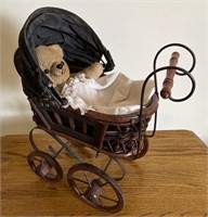 Small wicker style carriage