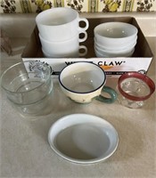 Miscellaneous bowls and soup bowls