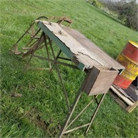 Stand/older child's sled.