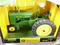 John Deere model A tractor - NIB - Ertl