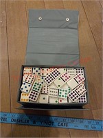 Cardinal domino set