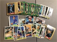 Lot of 100 Vintage Baseball Cards