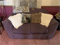 4' UPHOLSTERED LOVE SEAT
