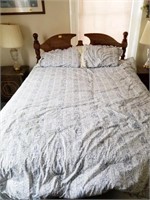 QUEEN SIZE PINE BED AND FRAME WITH BEDDING