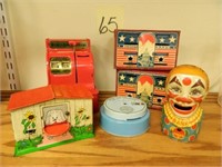 6 Vintage Toy Tin Banks