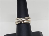 .925 Sterling Silver "X" Ring