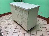 Animal Exam Table with Drawers