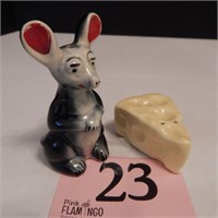 MOUSE WITH CHEESE SALT & PEPPER SET