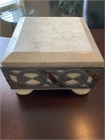 Marble Style Box 1’ x 1’