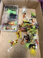 FLAT OF FISHING LURES, SMALL ORGANIZER W/ LURES