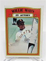 1972 Topps Willie Mays In Action #50