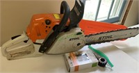 Stihl gas chainsaw - model MS251C with an extra