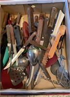 Box lot - kitchen utensils, knives, some vintage