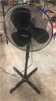 Duracraft oscillating fan
