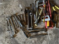 wrenches, pry bars hammer, MISC