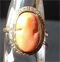 10K Gold & Coral Ring